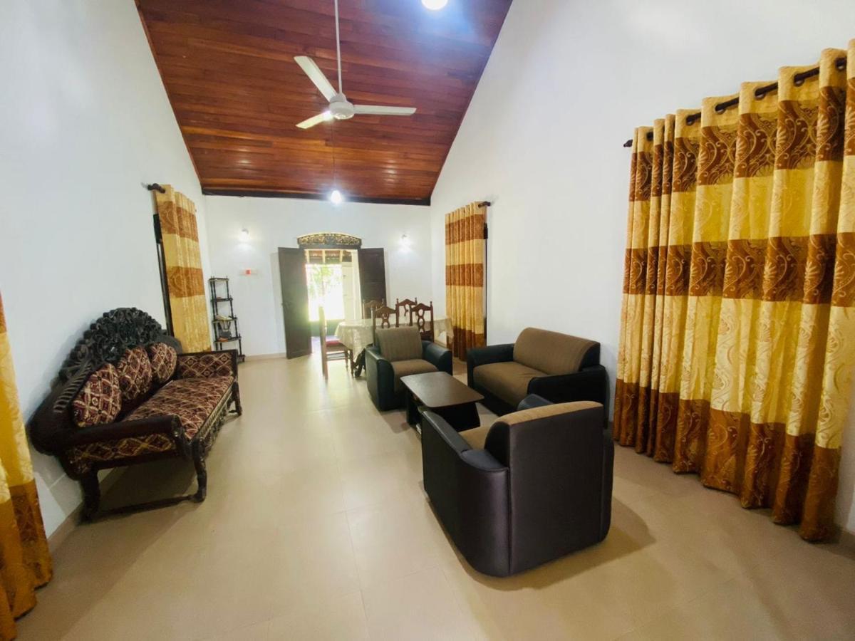 Colonial Bungalow Tangalle Bagian luar foto