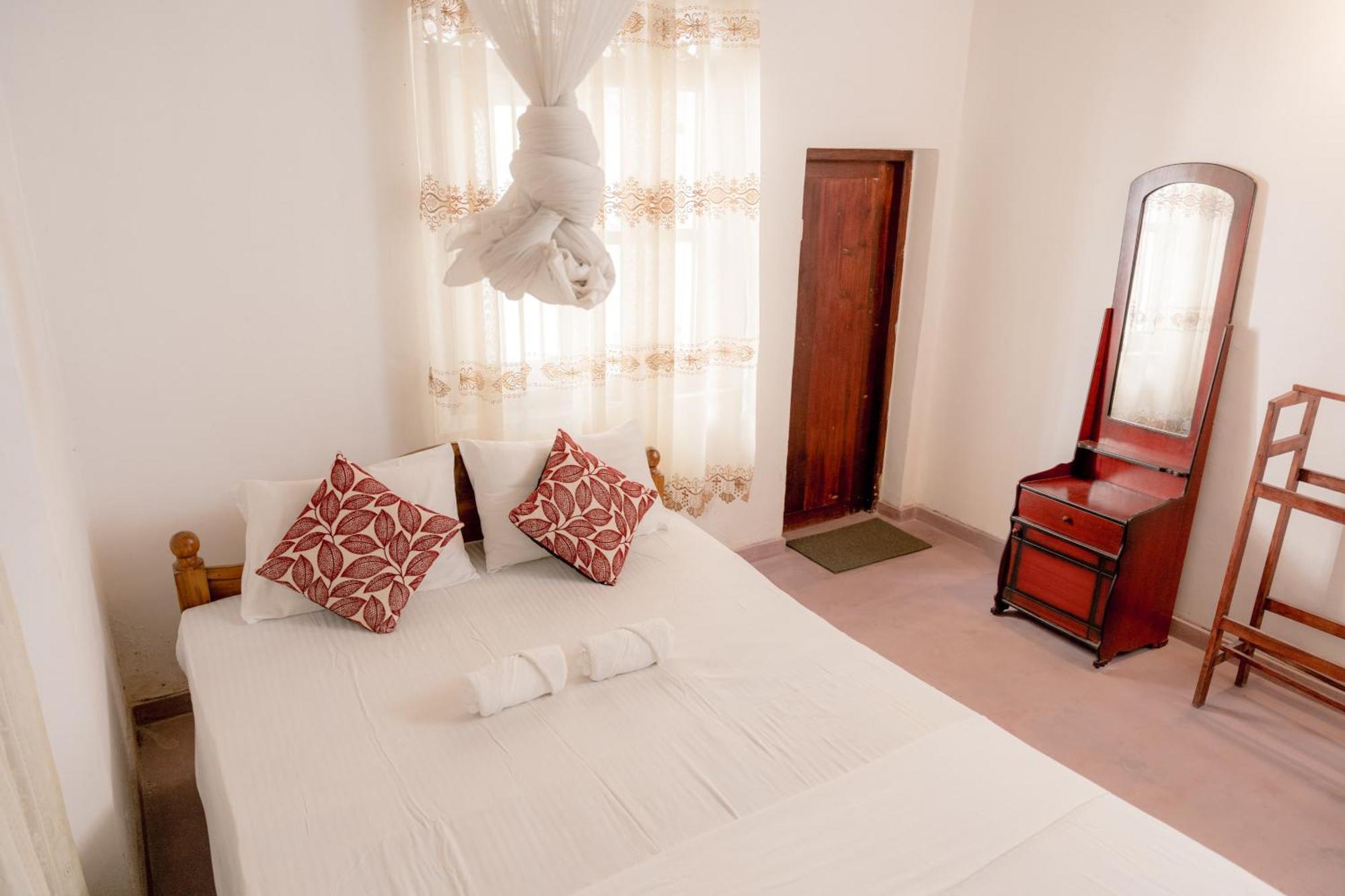 Colonial Bungalow Tangalle Bagian luar foto